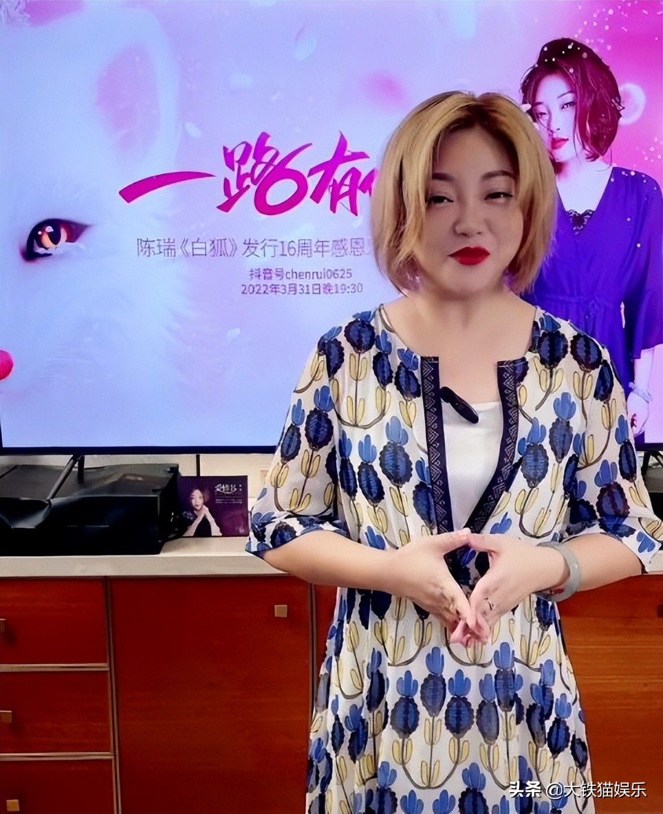 00年代十大当红网络歌手现状：郑源当教授，冷漠在带货，六哲打PK