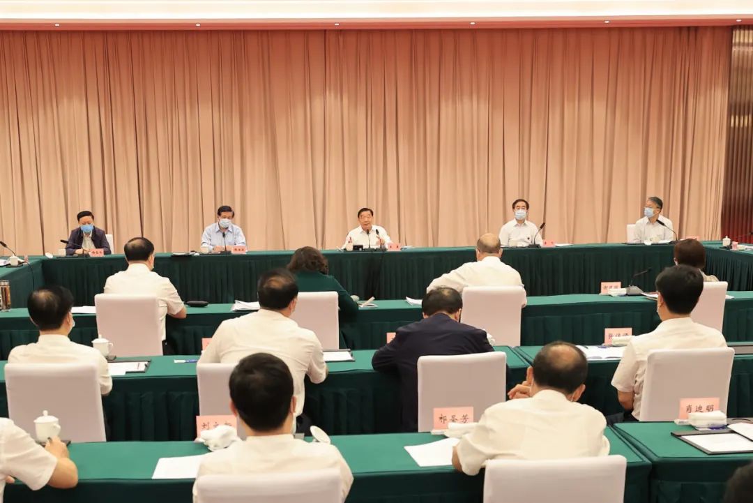 王晨：深入贯彻落实中央人大工作会议各项部署要求 坚定制度自信将制度优势更好转化为治理效能