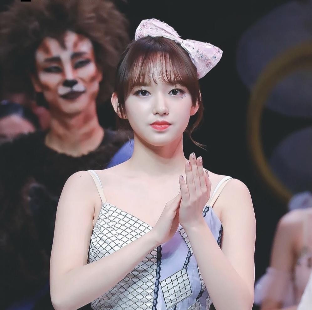 脸和身材判若两人，天使脸魔鬼身材的女明星，有的绝色有的尴尬