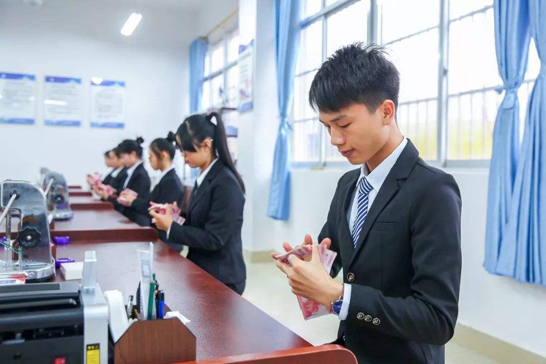 “实名劝退”专业排行出炉，不被往届学生看好的专业，要理性选择