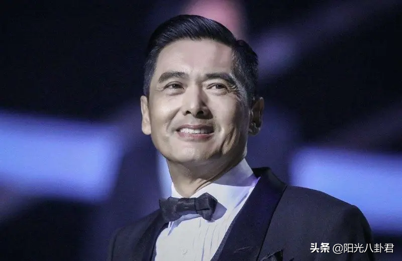 年过50仍旧风度翩翩，这6位中老年男明星，堪称娱乐圈的顶级门面