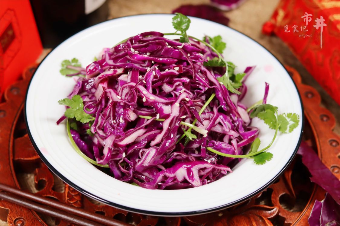 除夕年夜饭，12道凉拌菜挑几样做，开胃解腻，招待客人也用得着