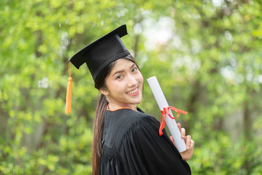 大学4年必考哪些证书？毕业求职轻松躺赢，最后一个证可领取补贴