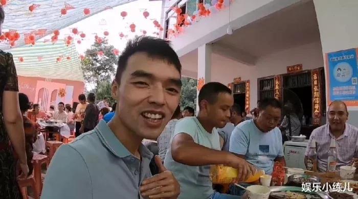《小乔行中国》抖音网红整天去丈母娘家蹭饭火了