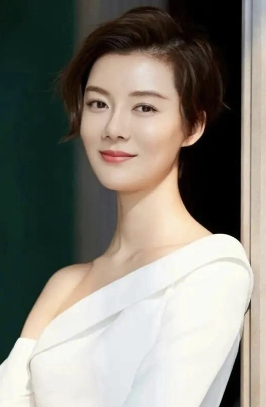 "离婚后至今单身"的11位女星,各有各的心酸,最长的已单身43年