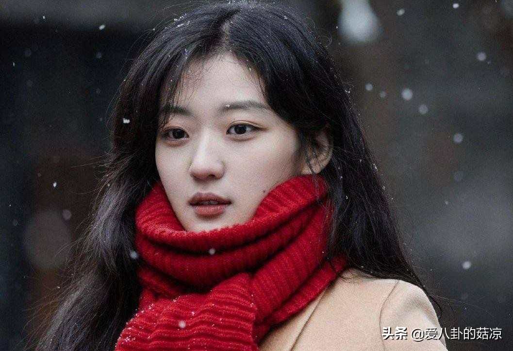 比肩《开端》的悬疑剧来袭，两位主演才貌不凡，颇具爆款潜质