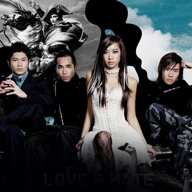 35岁歌手官宣三胎！巅峰期闪婚嫁初恋，神仙爱情感动网友：要幸福