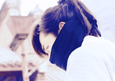 回眸一笑百媚生！男人魅起来太欲了，这6位的回眸杀让人惊艳