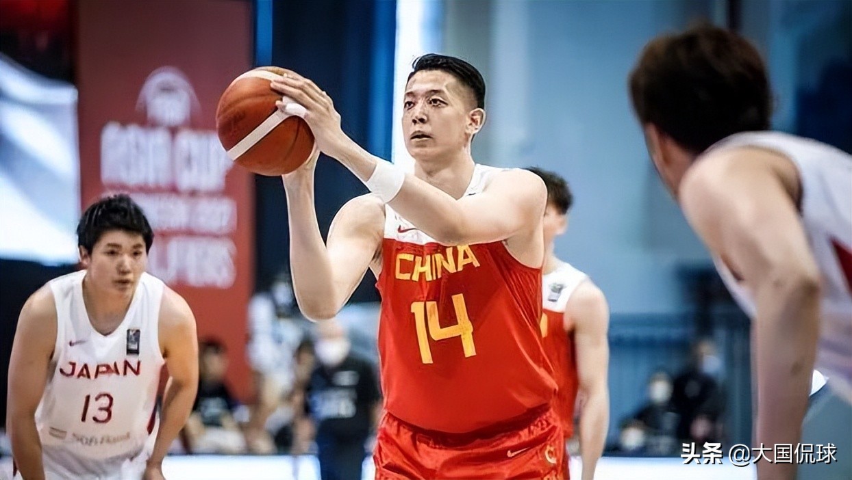 中国打nba有哪些人(中国男篮首发五虎最新出炉，杜锋剑走偏锋，死亡五小争胜澳篮)