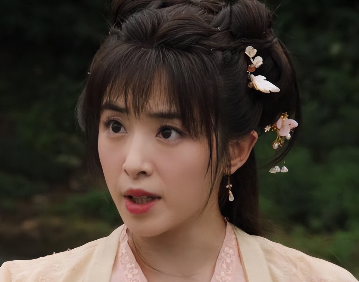 越瘦越丑的10位女星，个个皮松肉垮，脸无二两肉