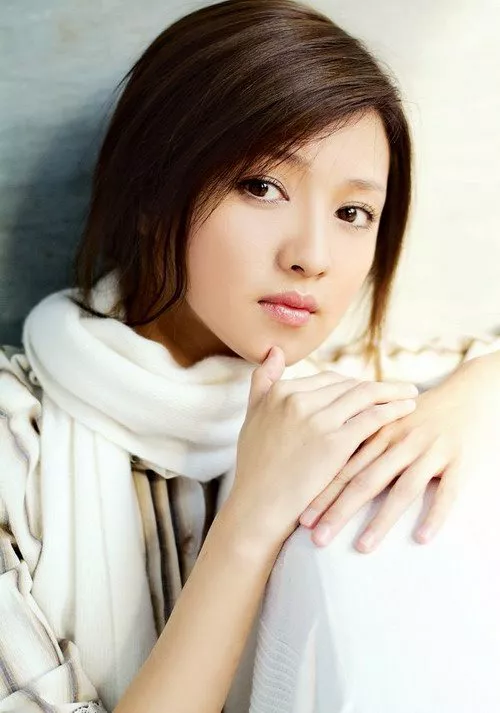 湖北美女傅晶:低调优雅美丽