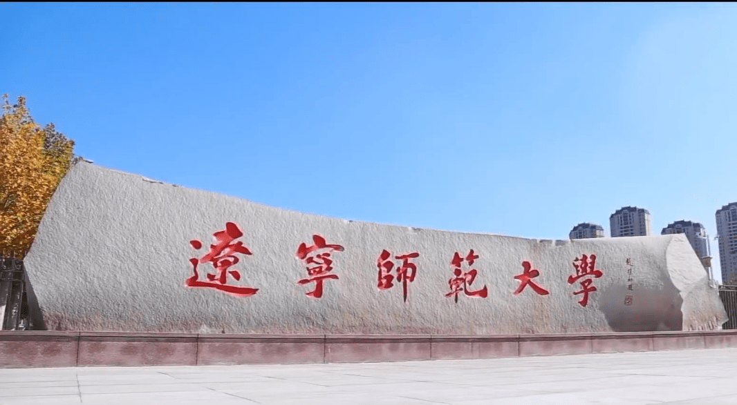 独生女曹茜留学失联17年，父母离世也不回家，怨恨父母控制欲太强