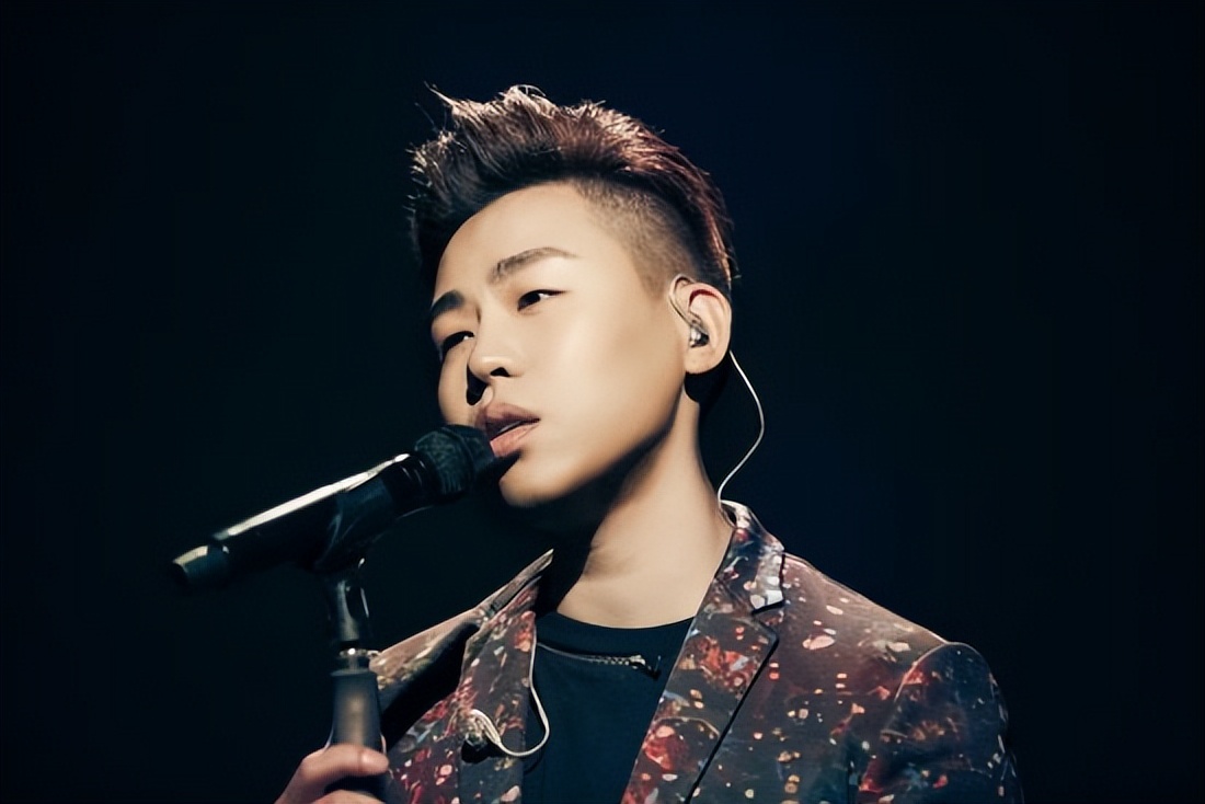 身高最有欺骗性的10位男星，看脸只有1米7，实际却有1米8