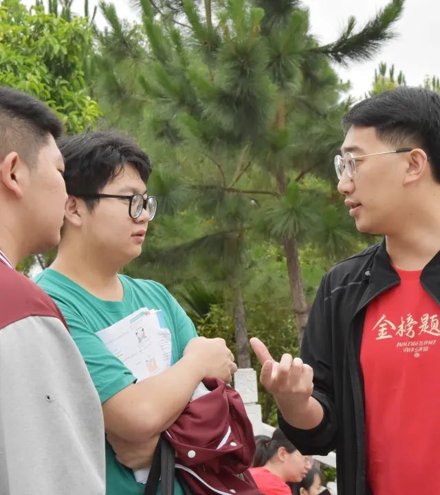 2022高考季丨心所至，梦必达——出征吧！长水星空平台app少年