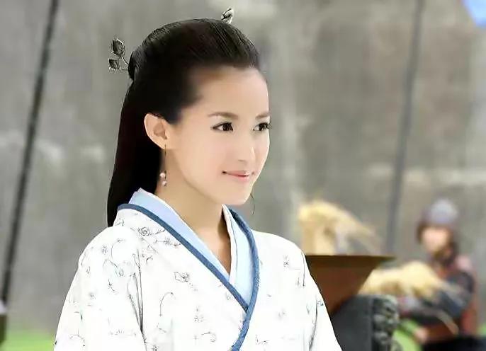 丫鬟侍卫也有出头日，这6位有人翻身做主角，有人却消失杳无音讯