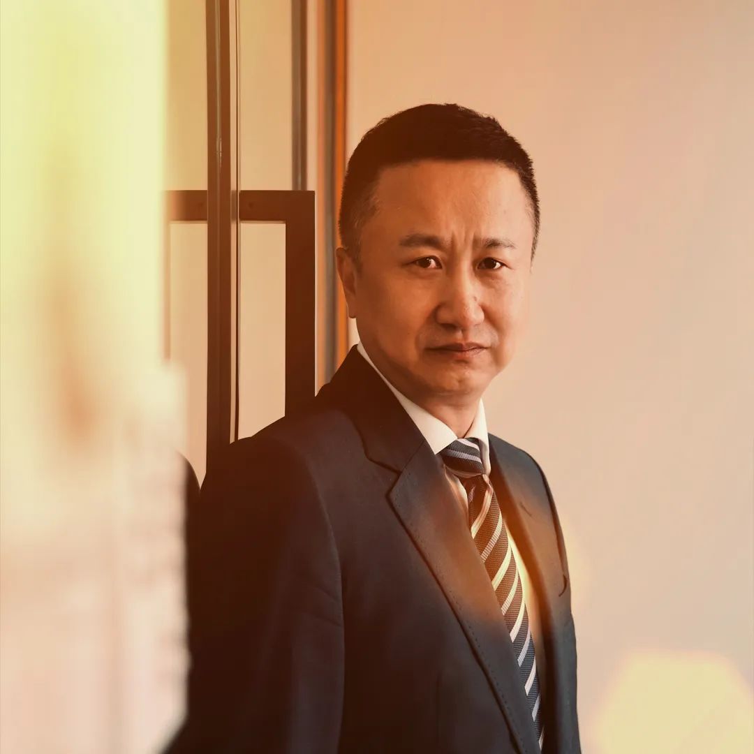 一门三杰-明星背后的娱乐法律师