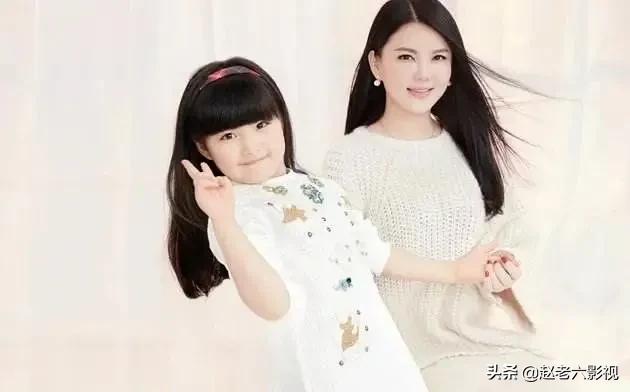李湘多奢侈？一顿早餐7000，女儿每月生活费15万，穷人不配评价她