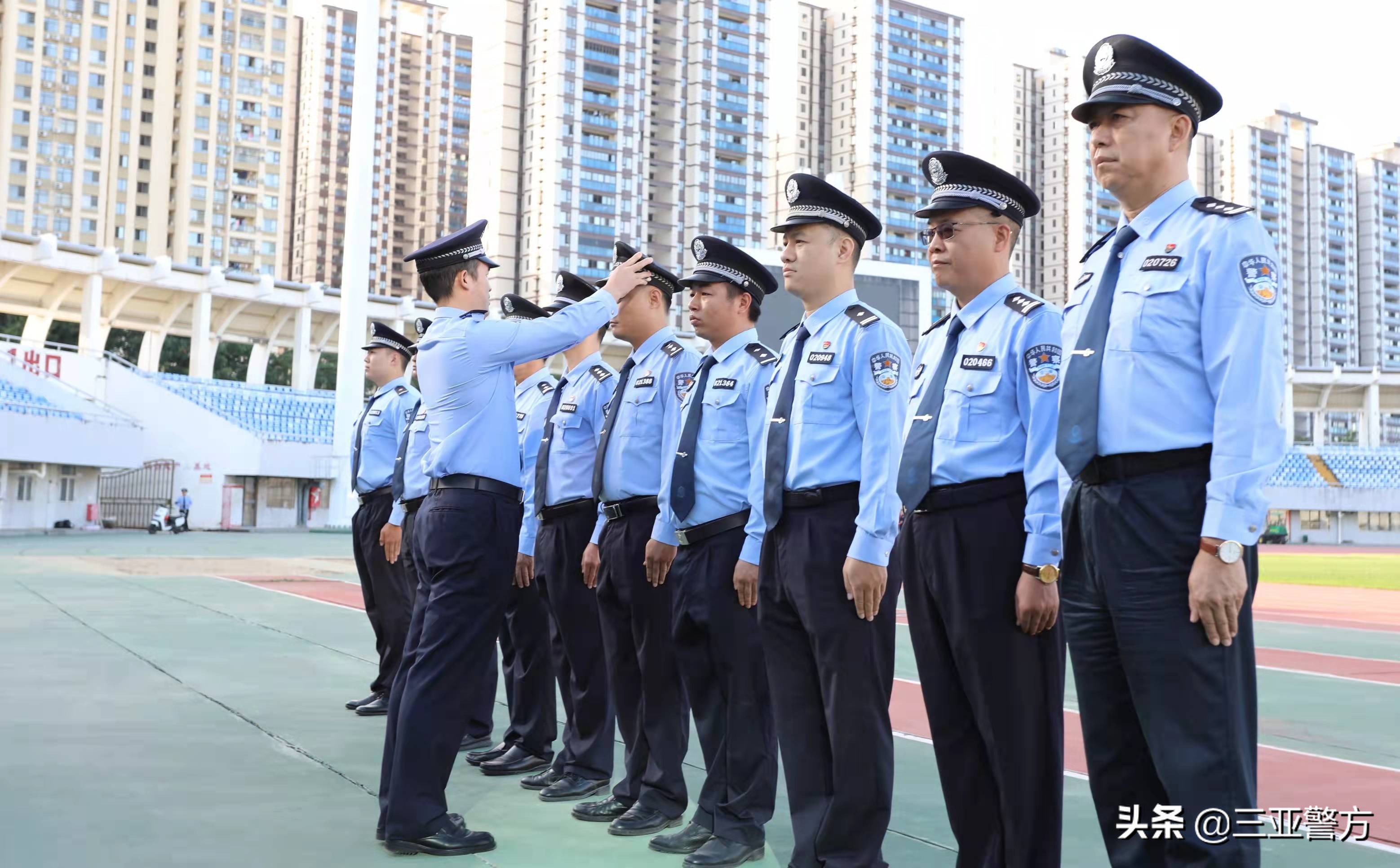 实战大练兵进行时 三亚吉阳警方组织开展警容风纪专项训练