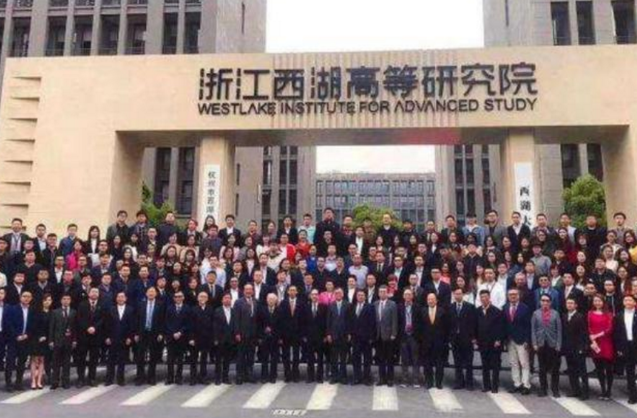 “985是高级蓝翔？”北航教授吐槽，考研生只为车子、房子、票子