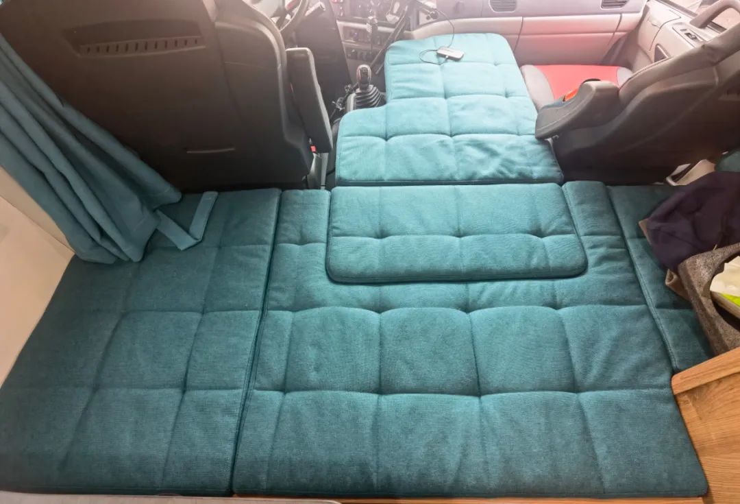 B型房车竟然能有那么大的空间，并且还配有四驱系统，24V双发电机