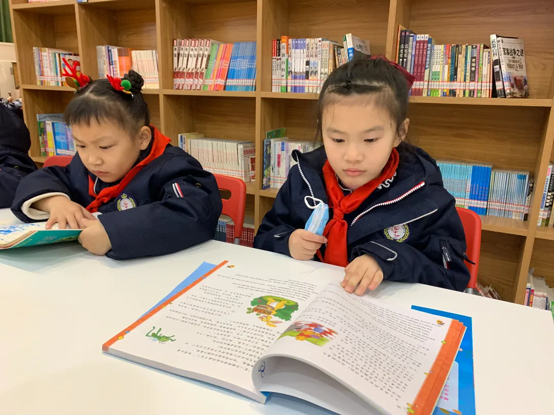 家校互动 趣味共读——华阳实验小学亲子阅读活动报道