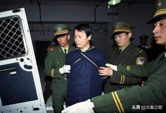 1996年，胡国宏贩毒案有多大？涉案人员116人，罪犯一览表1.7米长