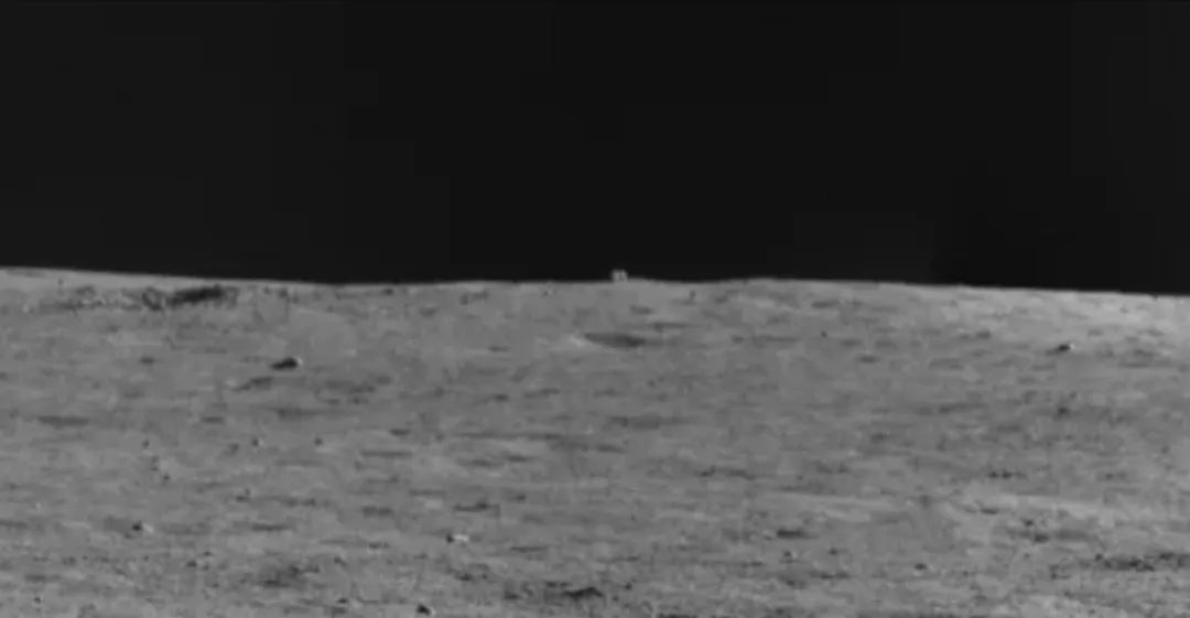 “玉兔”2号在月球背面发现了神秘的“立方体”