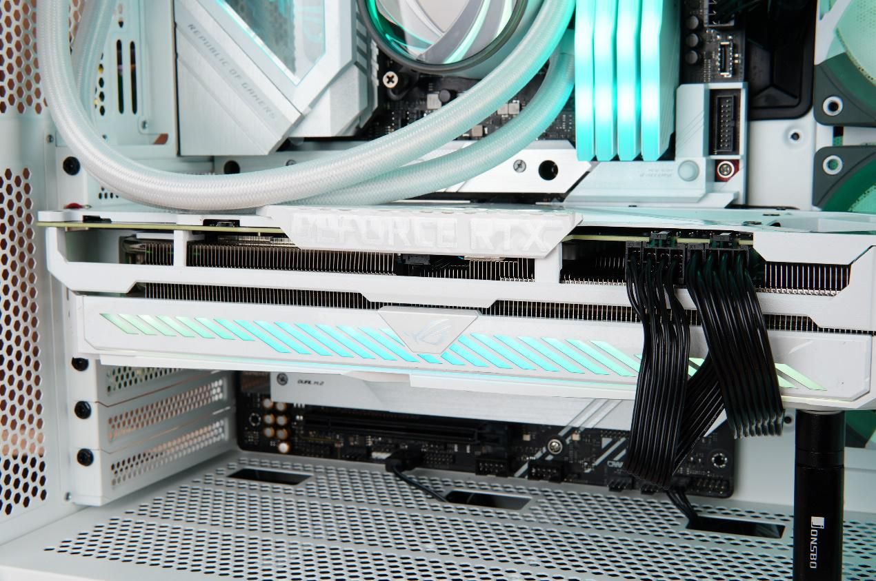 颜值绝对有保证，爱国者K200纯白主题装机配置推荐