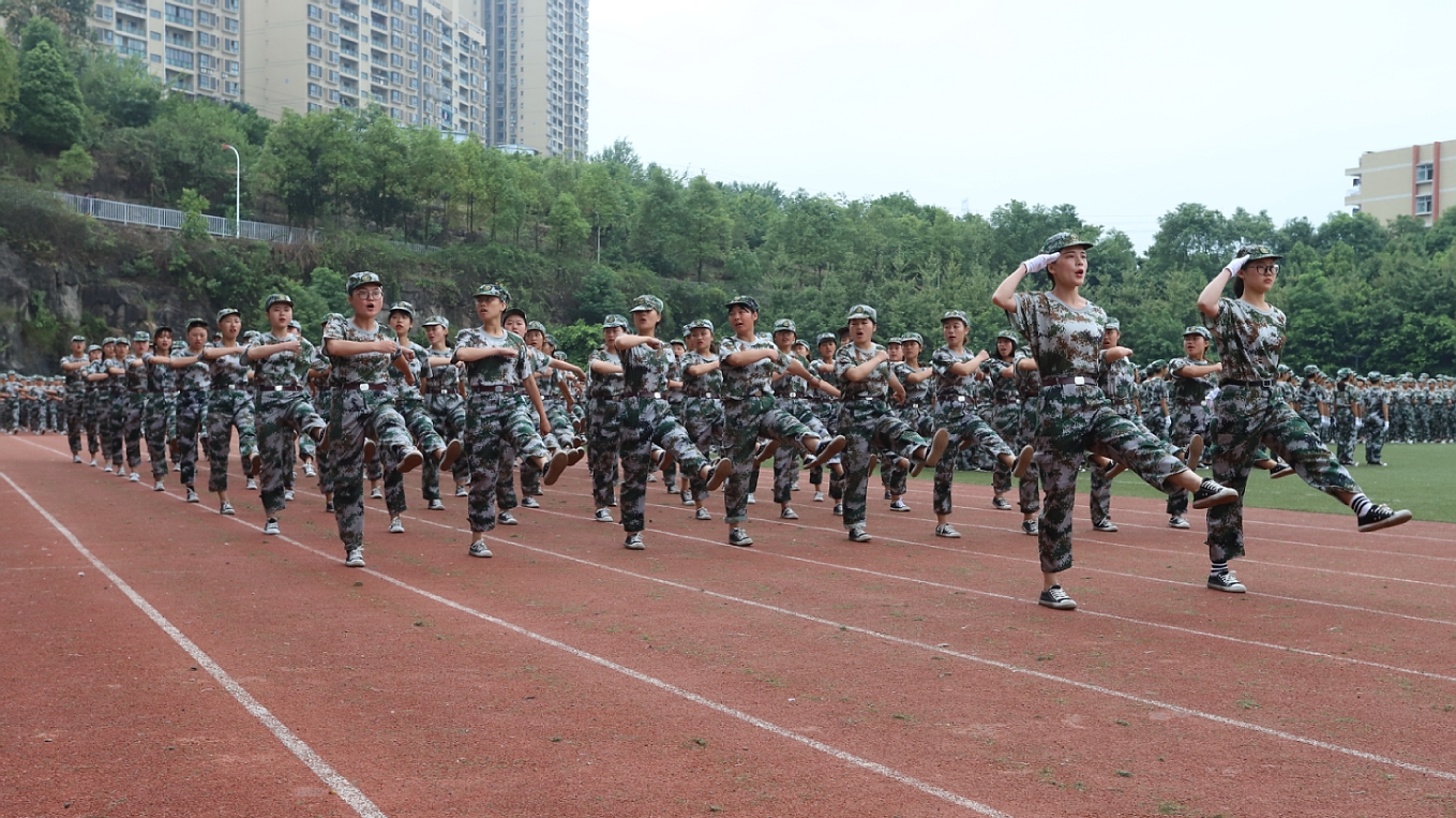 大学生军训有没有意义？为什么要军训？可不可以不去军训？