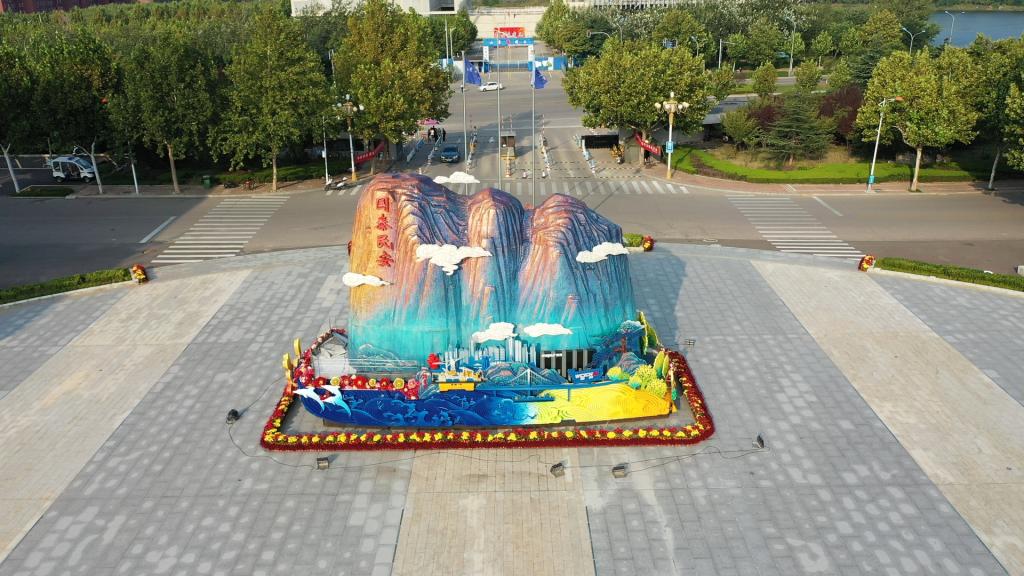 2022山东艺术学院计划招生1916人，其中山东省外565人，略增29人