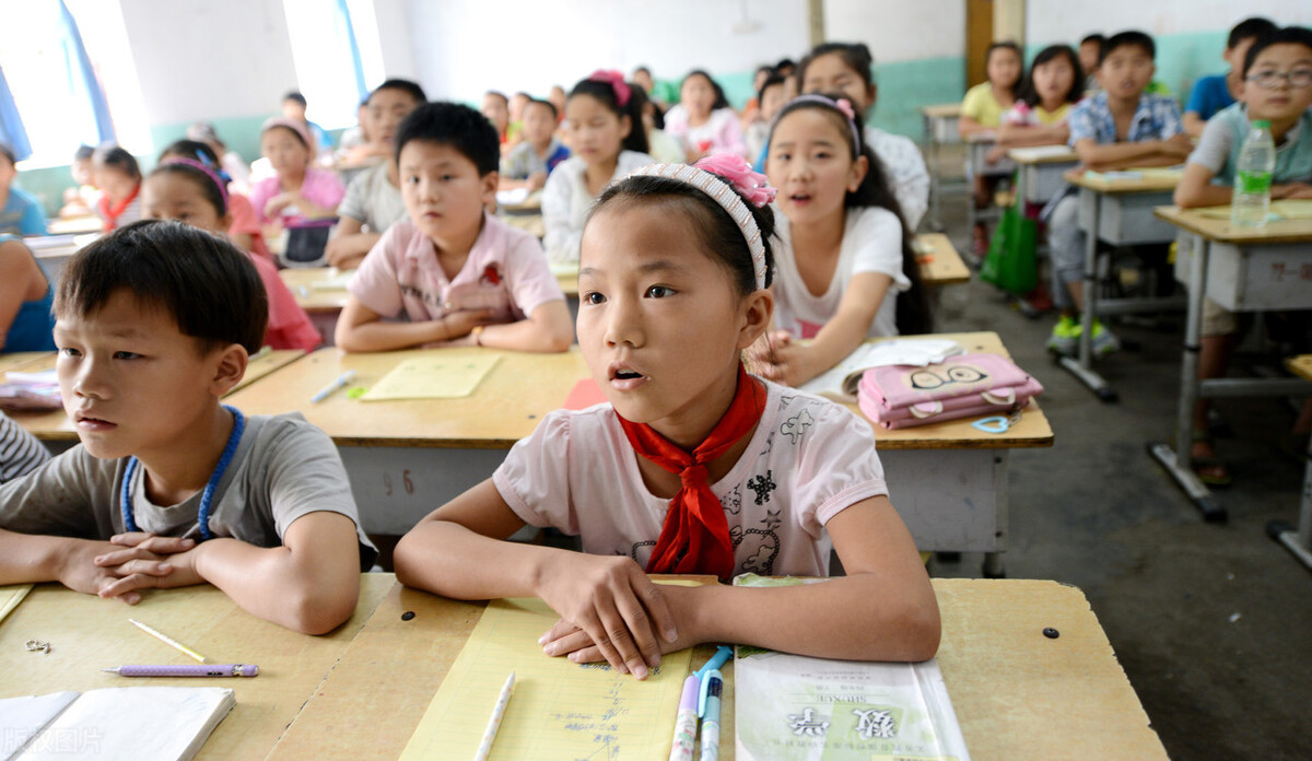 高三理科学生，成绩中等偏上，学校组织的大型考试紧张怎么办？