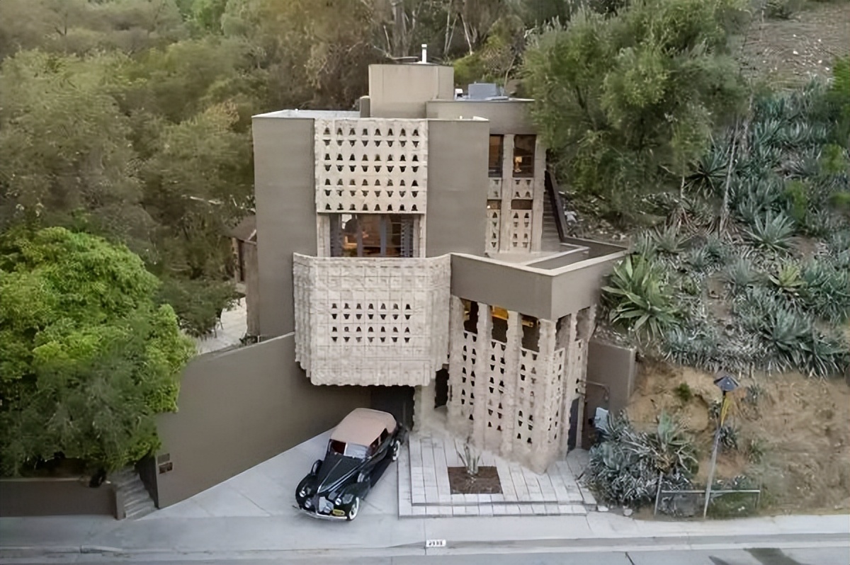 美国,洛杉矶,玛雅风格住宅 / 劳埃德-赖特