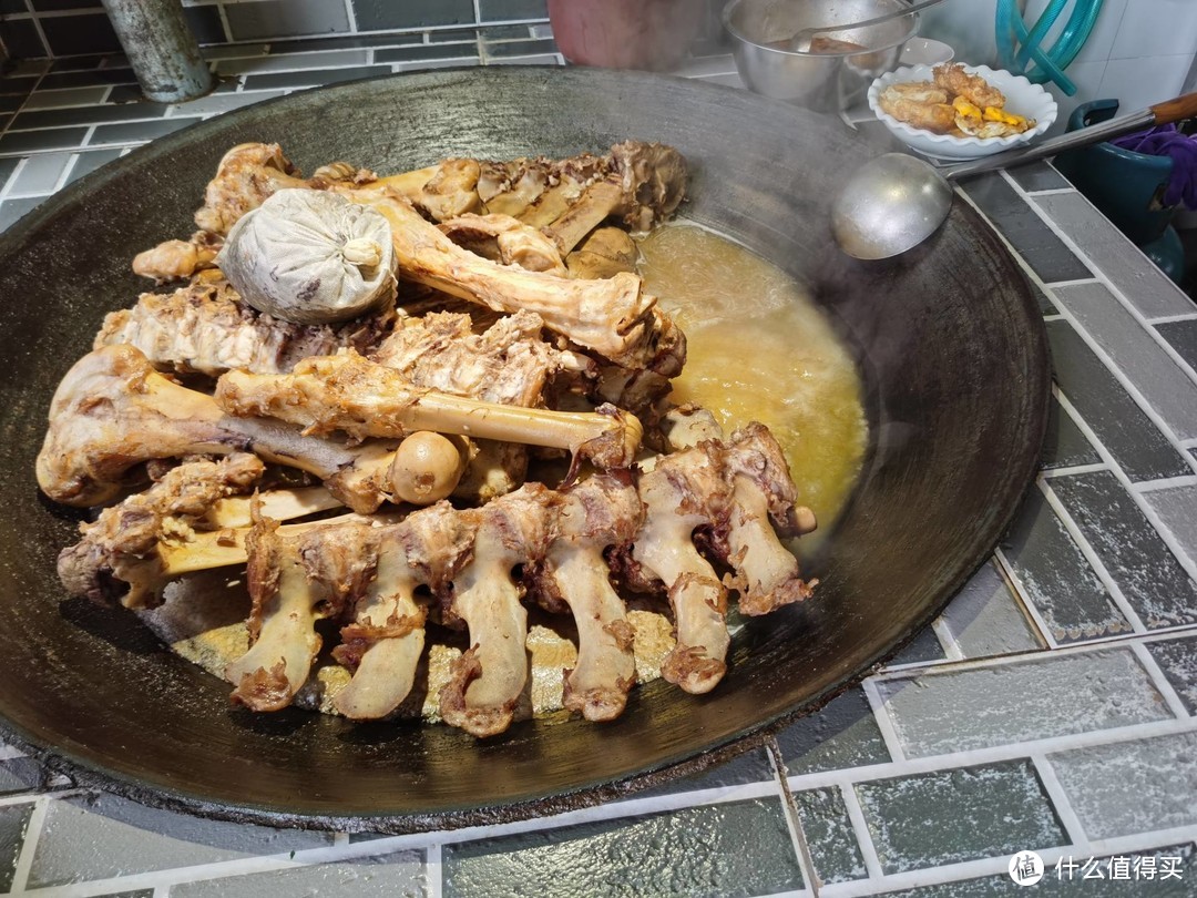 旅行就要边走边吃：舌尖上的昆明，盘点我在昆明吃到的各种美食