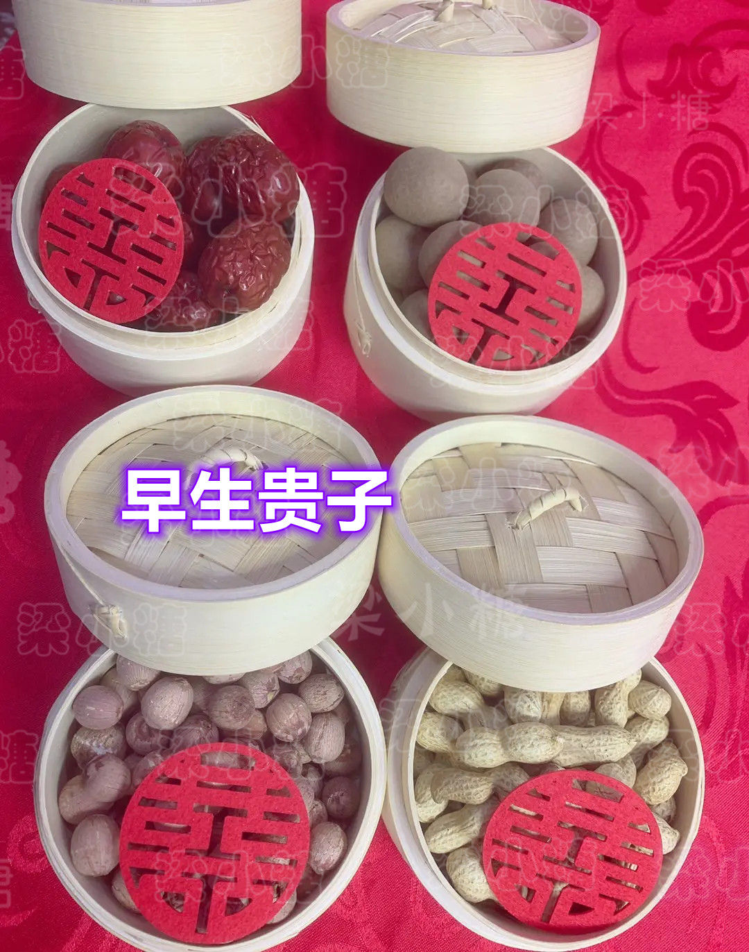 浙江一对情侣订婚，一整盒的百元大钞太惹眼，彩礼不比江西的少