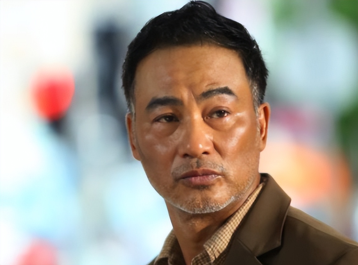 港媒曝演员任达华确诊！妻女不在身边靠保姆照顾，目前已经康复