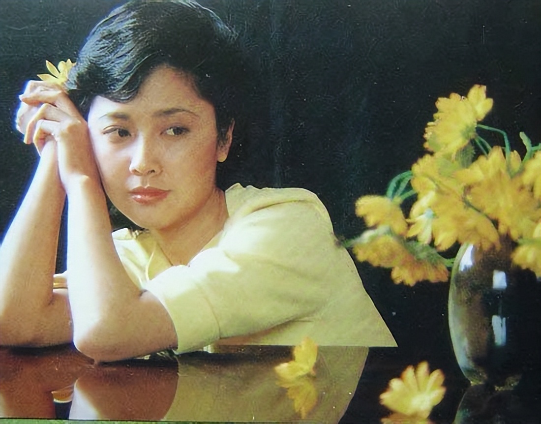 早期古装美女天花板，只服这9位，桃花眼，樱桃嘴，个个百里挑一