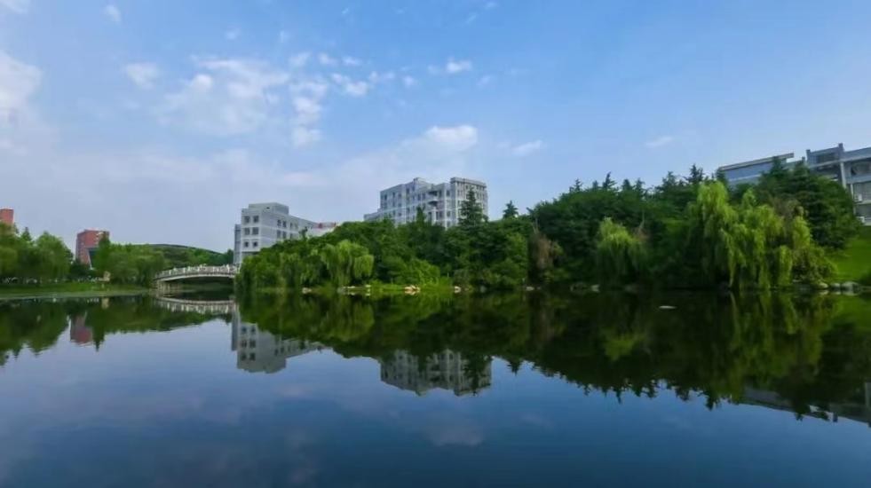 扎根英雄之城！湖北这所大学“工”勋卓越，屡次获国家级表彰