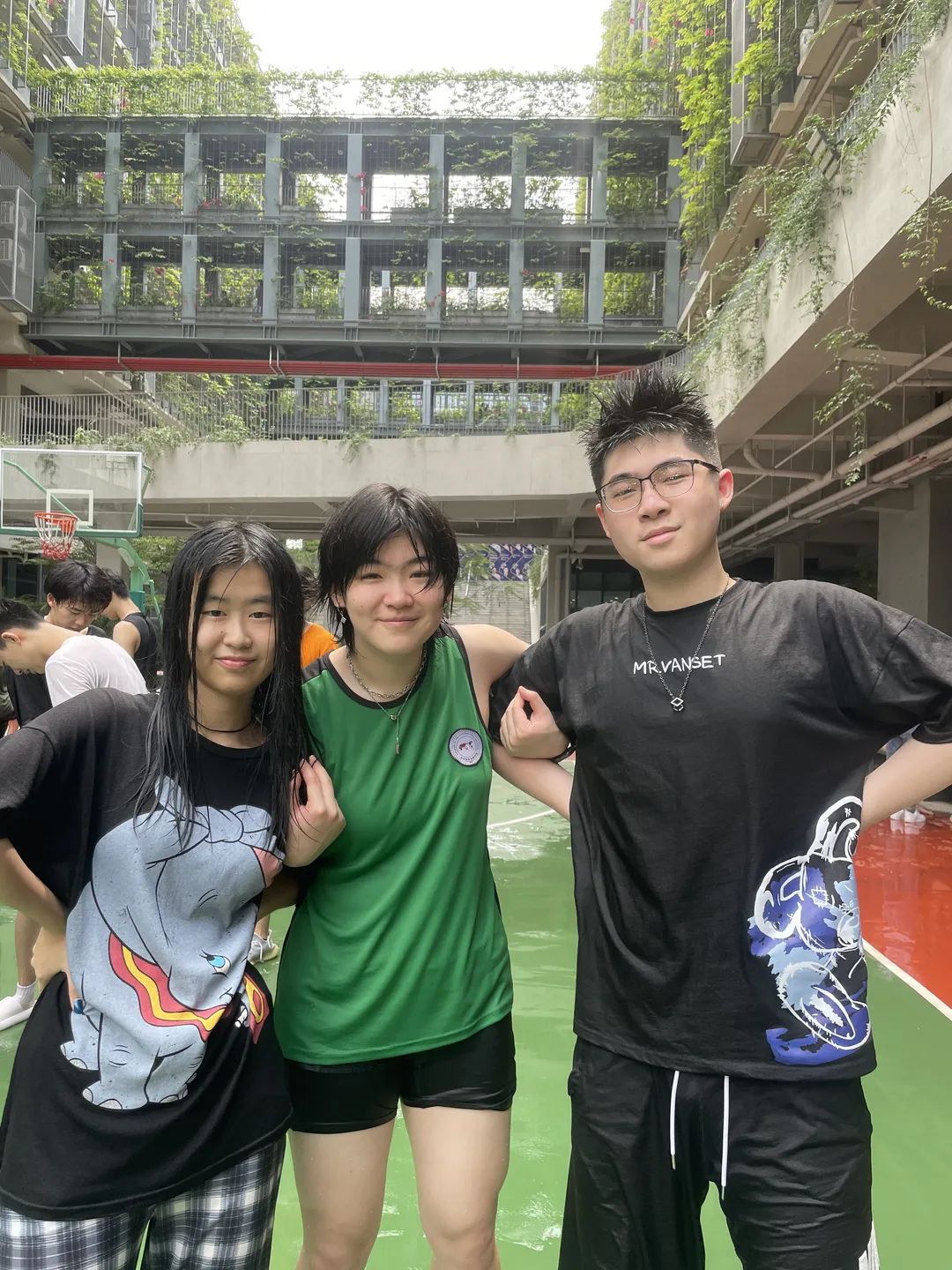 深国交2022届毕业生陈晴川：逆境会让人成长，只要你不被它打败