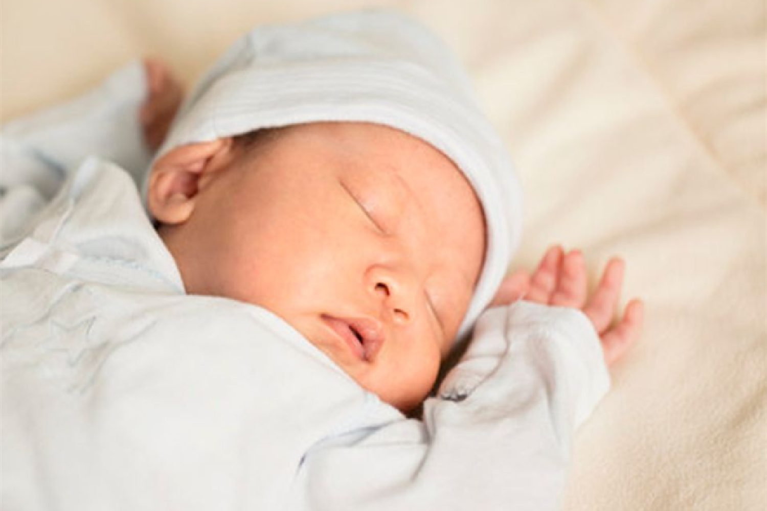 婴儿浅睡眠几个月消失(天使宝宝变) - 乐宝宝贝