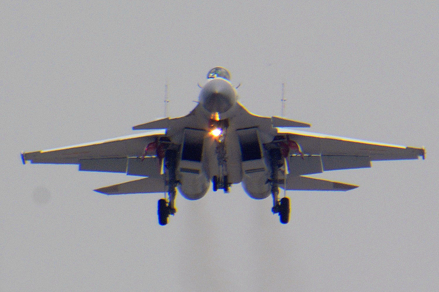 15ع⣬ü11D¼ԤеĸȽ