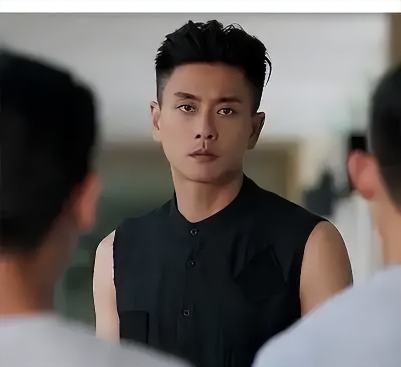 无线五小生境况悬殊，有人成“最老张无忌”，有人发福疑退圈