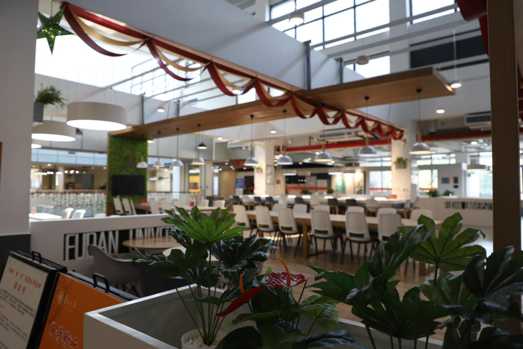 准封闭24时辰，看看复旦的研究生们在做些什么...