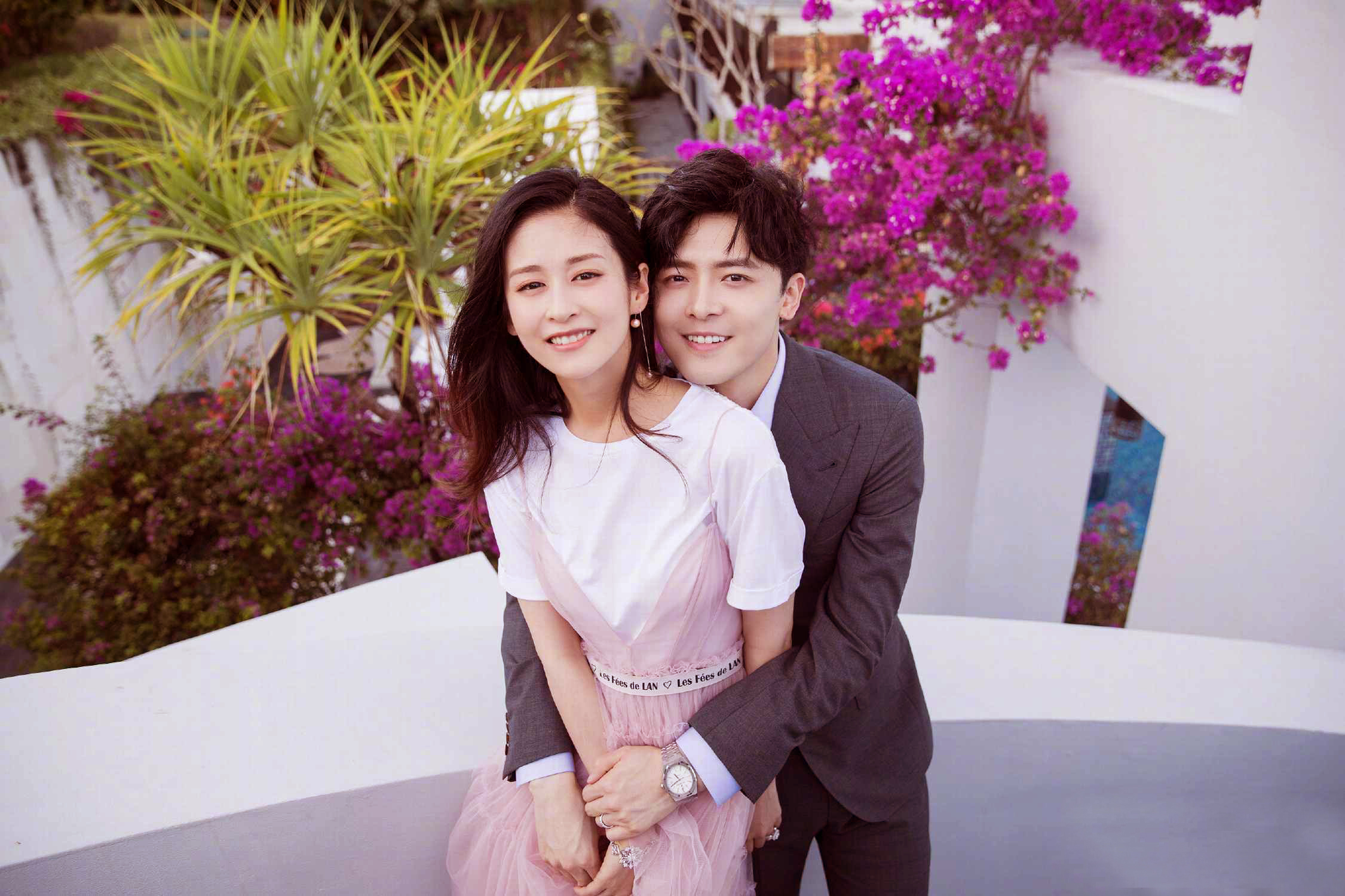 颖儿：父母为了她分居7年，她与丈夫AA制，生完孩子9天就复出拍戏