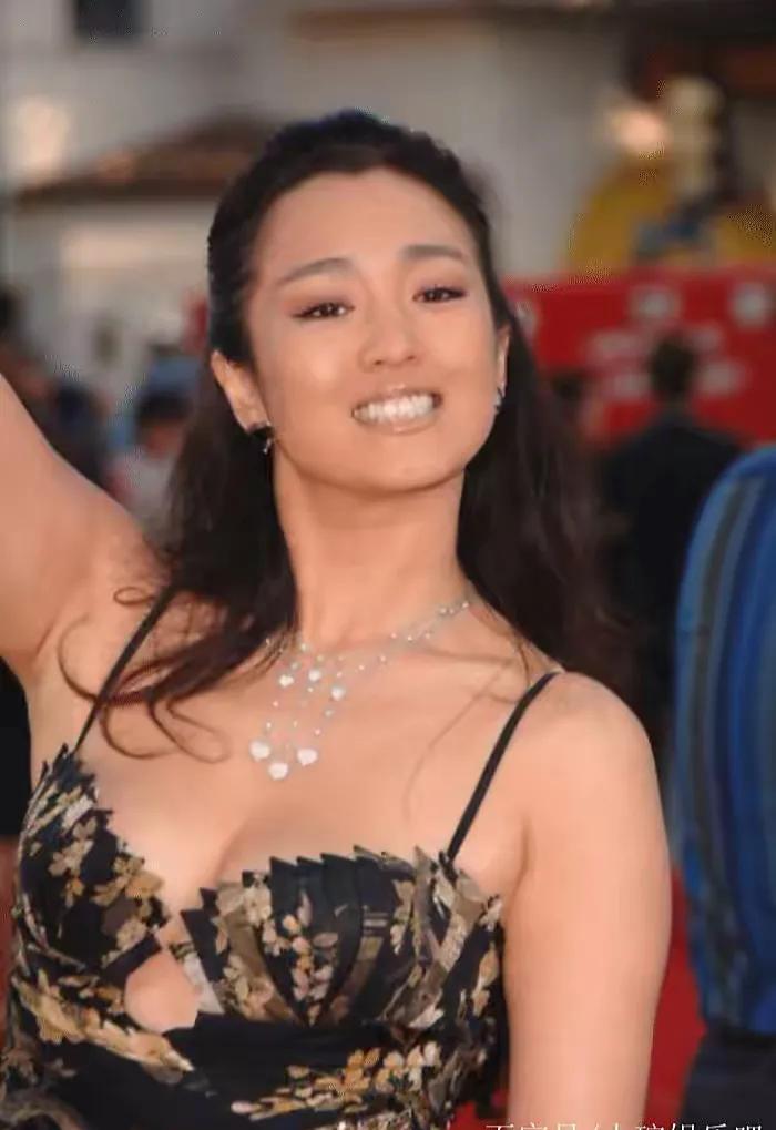 巩俐57岁，女神