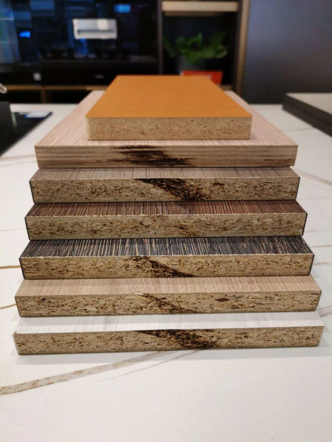 定制家具板材怎么选？工人终于跟我说了实话，后悔没有早知道