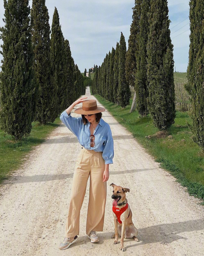 義大利博主Karolina舒適愜意的日常穿搭 精良的復古混搭色彩和層次 形象穿搭 第3張