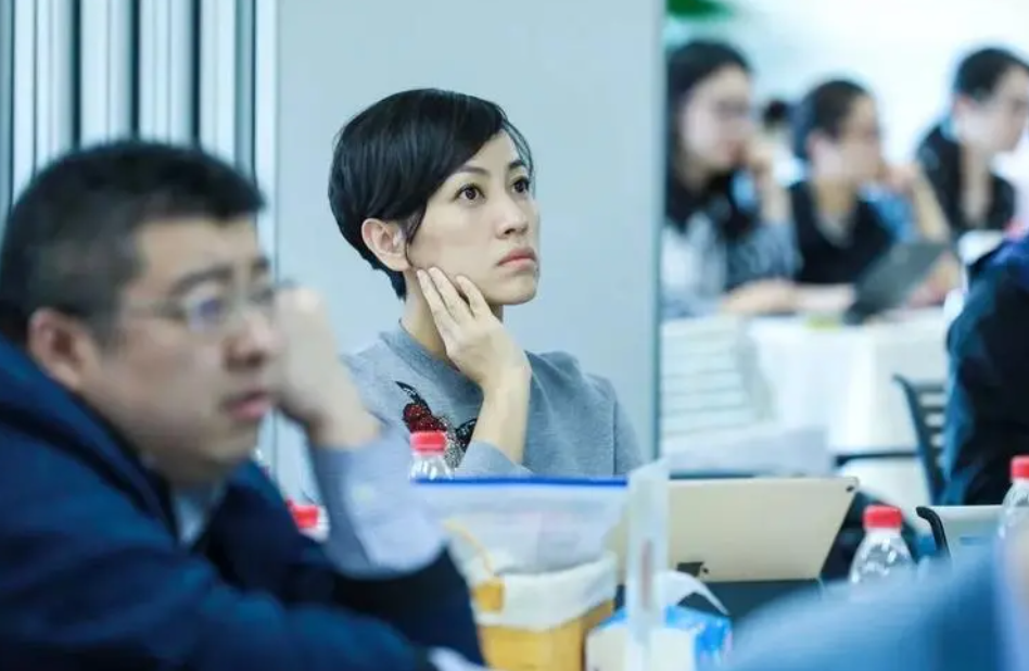 传奇女性柳青：患癌5年，离异带3娃，把滴滴做成行业老大