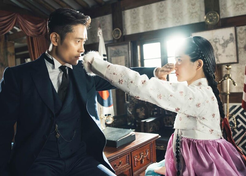 主演电视剧仅两部