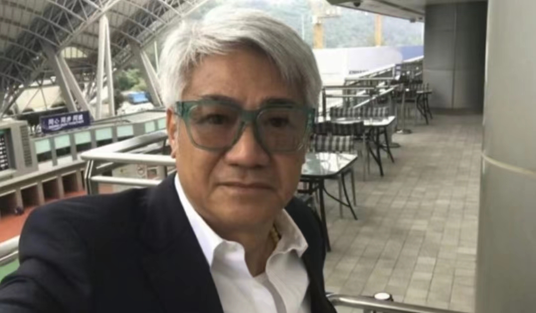 定居珠海已拿到居住证！香港知名老戏骨分享申请医保卡：好有益处