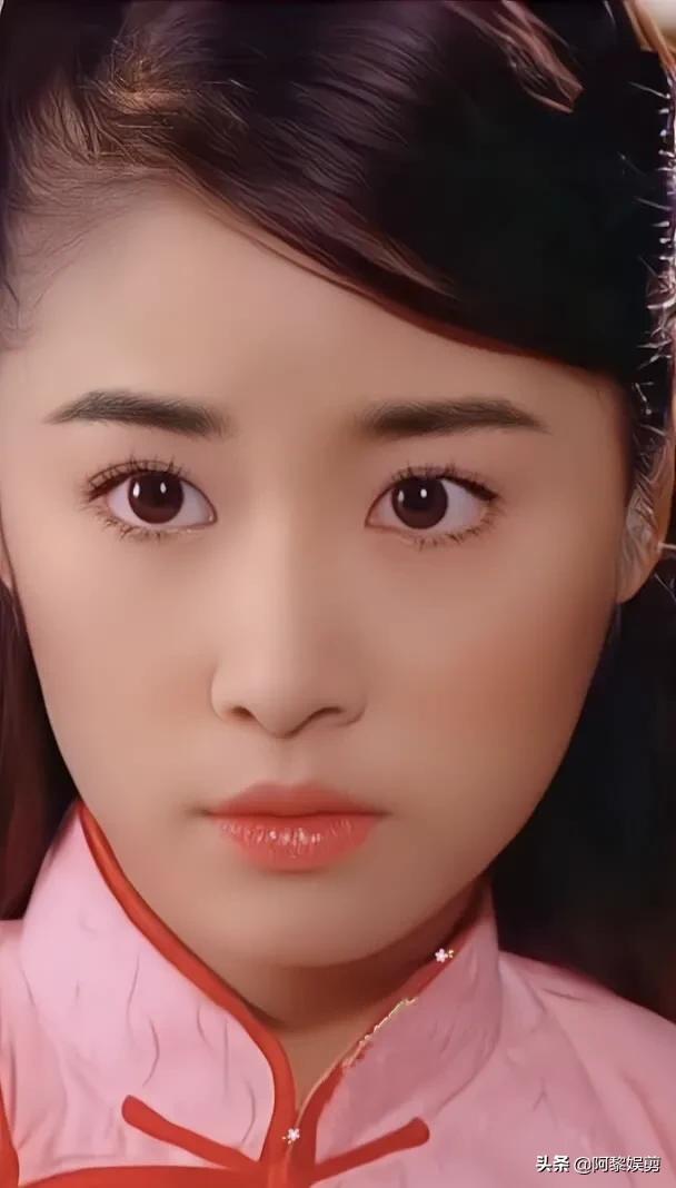 林心如年轻时真漂亮